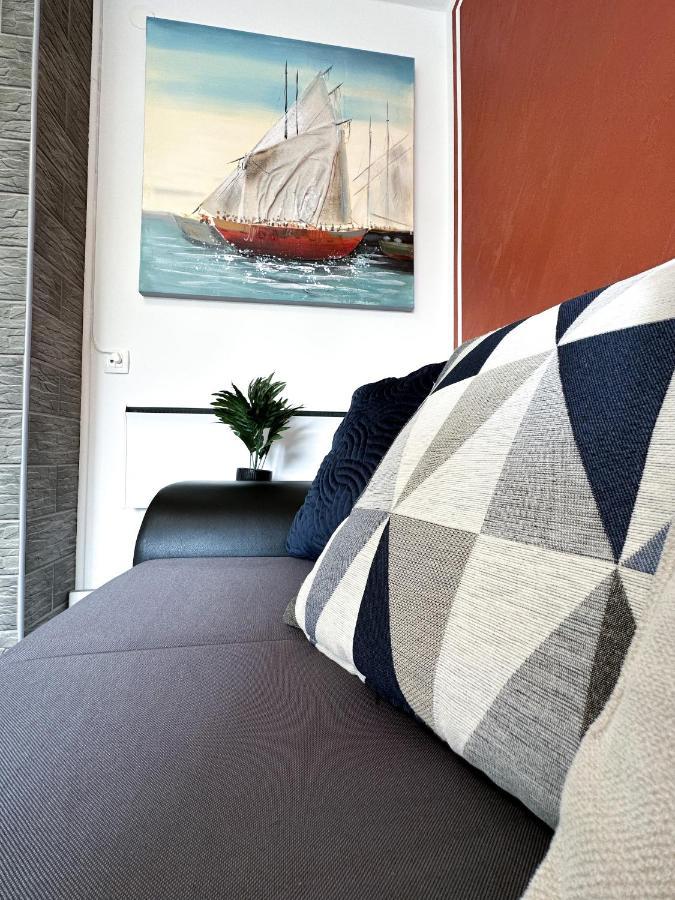 Luxury Apartman Asia غييكا المظهر الخارجي الصورة