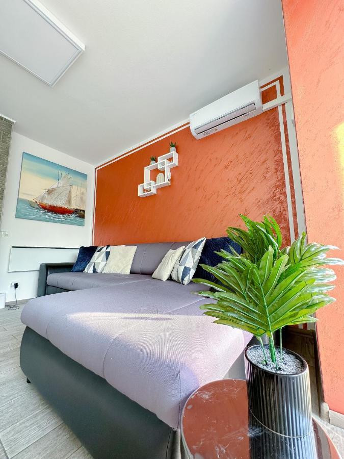 Luxury Apartman Asia غييكا المظهر الخارجي الصورة