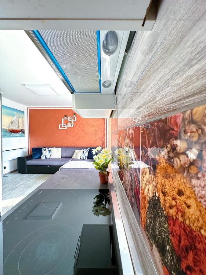 Luxury Apartman Asia غييكا المظهر الخارجي الصورة